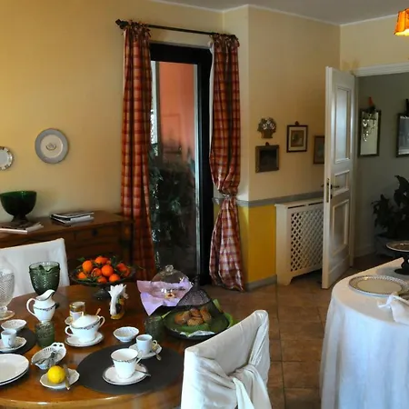 Domu Mena Couette-café